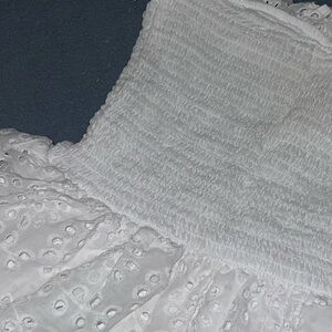 Elegant White Strapless Dress